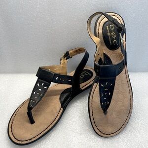 ⭐️Born b•o•c Black Leather Thong Strappy Sandals ☀️Size 6